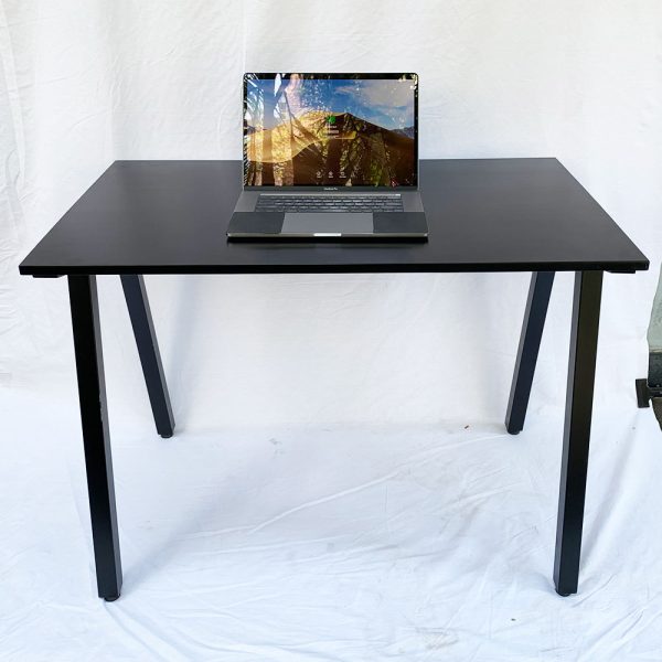 Bàn làm việc 100x60cm gỗ cao su hệ PLY chân lắp ráp
