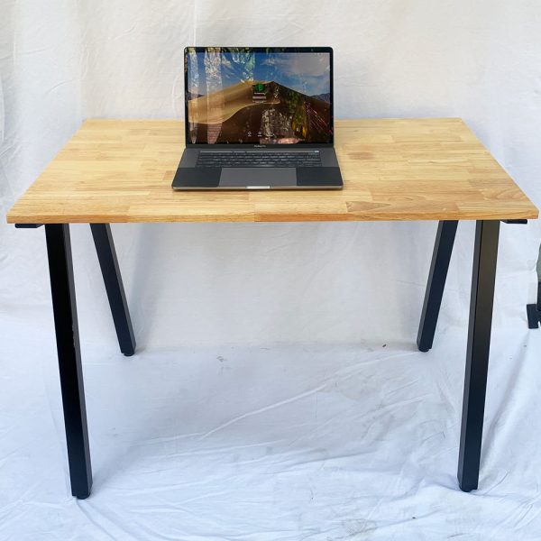 Bàn làm việc 100x60cm gỗ cao su hệ PLY chân lắp ráp