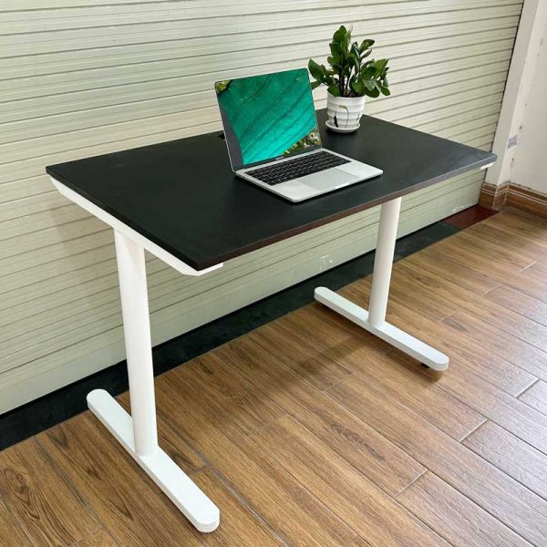 Bàn làm việc 100x60cm gỗ cao su chân sắt lắp ráp hệ TIO HBTO001