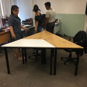 bàn cụm 3 gỗ cao su chân sắt lắp ráp