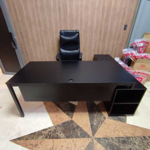 Bàn giám đốc 180x160cm chân bàn kết hợp tủ hệ Uconcept HBUC033