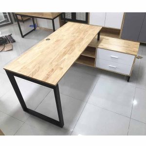 Bàn giám đốc chân bàn gác tủ gỗ cao su chân sắt BGD68063
