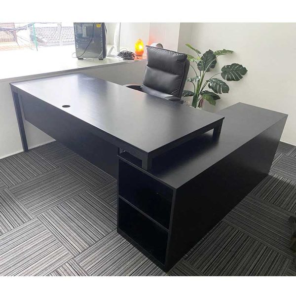 Bàn giám đốc 180x160cm chân bàn kết hợp tủ hệ Uconcept HBUC033