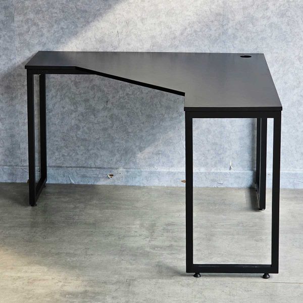 Bàn làm viêc góc chữ L 120x120cm gỗ cao su chân lắp ráp CD68025