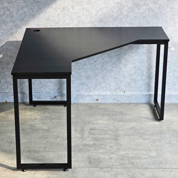 Bàn làm viêc góc chữ L 120x120cm gỗ cao su chân lắp ráp CD68025