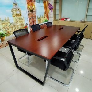 Bàn họp 240x120 Trapeze Concept lắp ráp