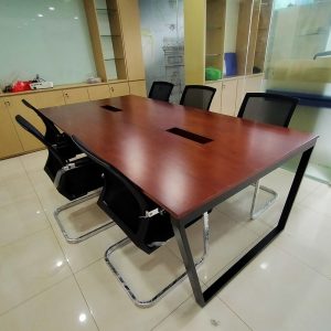 Bàn họp 240x120 Trapeze Concept lắp ráp