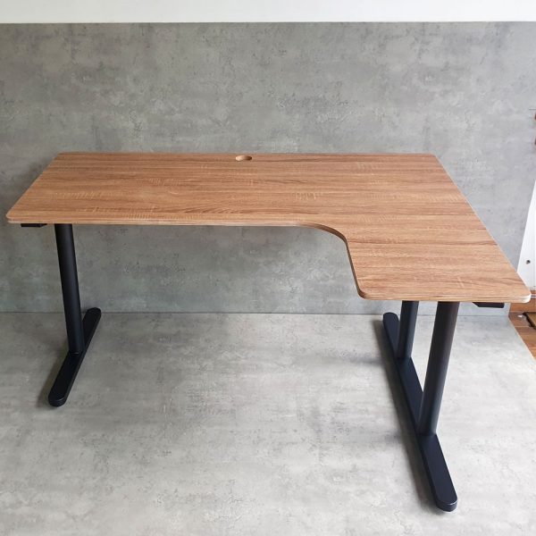 Bàn góc chữ L liền mặt bàn plywood chân sắt hệ TIO HBTO017