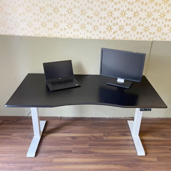 Bàn nâng hạ FlexiDesk mặt khuyết gỗ cao su chân 3 khớp chỉnh điện FLD012