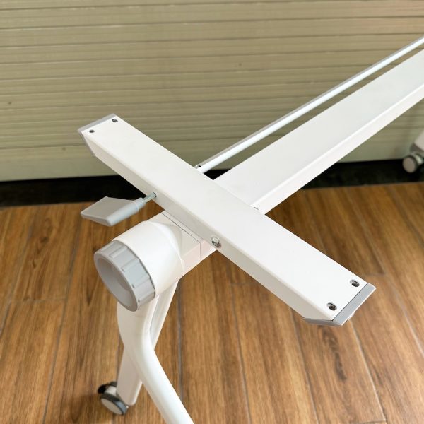Bàn gấp gọn 1m4 gỗ cao su chân sắt BURKE HBMS011