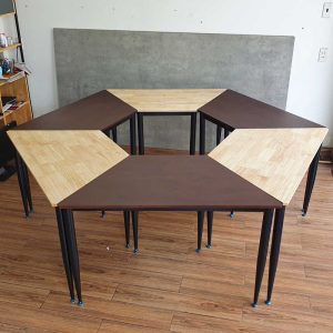 Cụm 6 bàn hình thang gỗ cao su chân sắt Cone HBLG045