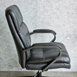 Ghế văn phòng chân xoay nệm simili màu xám GMA51418