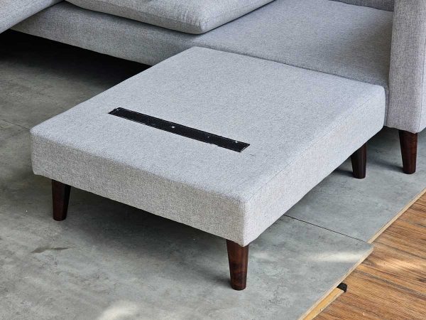 Sofa góc L 220x86cm nệm bọc vải chân gỗ SFL68023