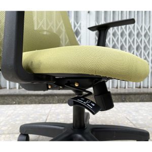 Ghế văn phòng M1087 D-02 nệm màu xanh HOGVP126