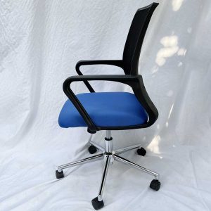 Ghế xoay văn phòng lưng lưới nệm xanh HOM1016-01