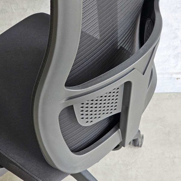 Ghế xoay văn phòng lưng cao bọc lưới GAK834