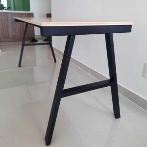 Bàn làm việc 160x60cm gỗ Plywood phủ melamin chân sắt Aconcept HBAC052