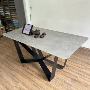 Bàn ăn gỗ Plywood chân sắt sơn tĩnh điện BA68100