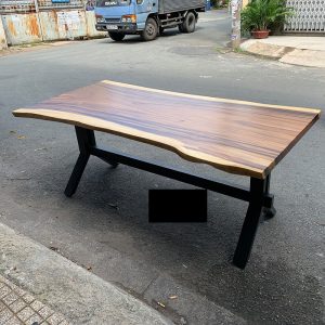 Bàn ăn gỗ me tây dày 5cm 160x80cm chân sắt BMT008