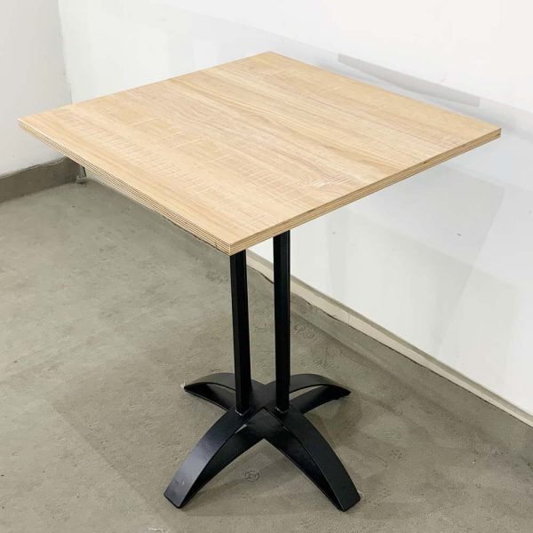 Bàn cafe vuông gỗ Plywood chân sắt chữ thập cong CFD68068