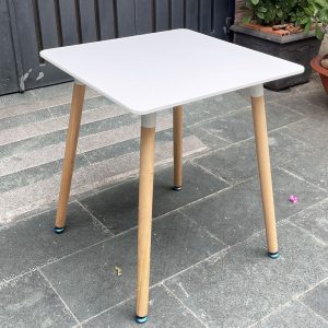 Bàn cafe Eames vuông 60cm chân gỗ ST1542A