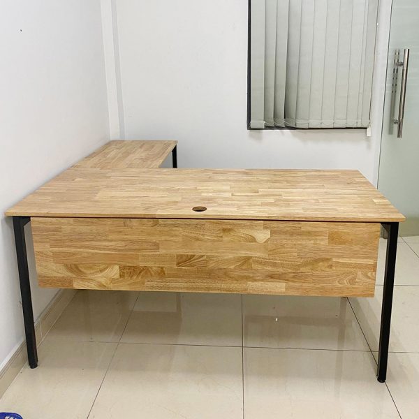 Bàn chữ L mặt bàn chính 140cm gỗ Plywood chân sắt hệ SLEAN HBSL017