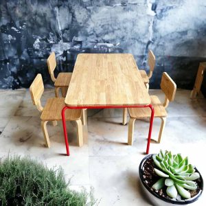 Bộ bàn mầm non 120x60cm và 4 ghế gỗ có tựa lưng KGD031