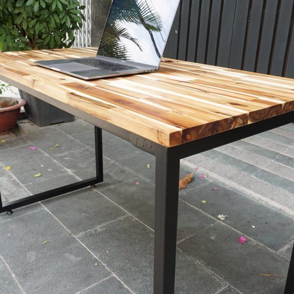 Bàn làm việc 120x60cm gỗ tràm hệ Wooden chân sắt lắp ráp HBWD023