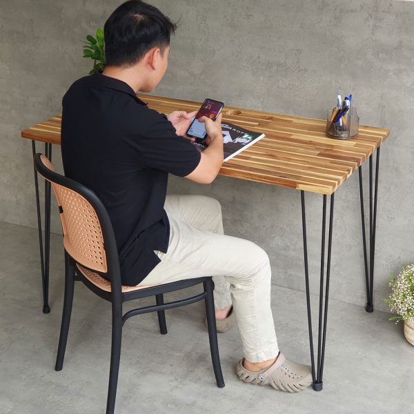 Bàn làm việc 120x60cm gỗ tràm chân sắt hairpin hệ Wooden HBWD024