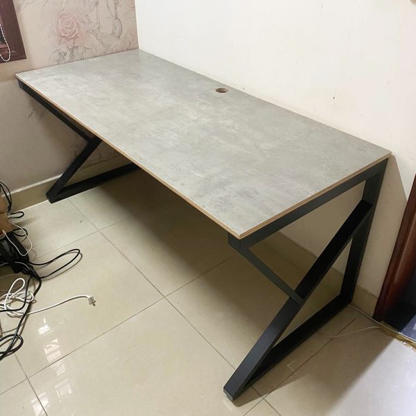 Bàn làm việc 160x70cm gỗ Plywood melamin vân sồi chân sắt hệ Kconcept HBKC032