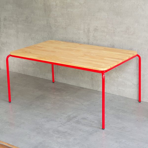 Bộ bàn mầm non 120x60cm và 4 ghế gỗ có tựa lưng KGD031