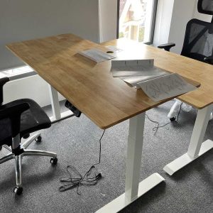 Bàn FlexiDesk mặt gỗ cao su 2 khớp chỉnh điện FLD001