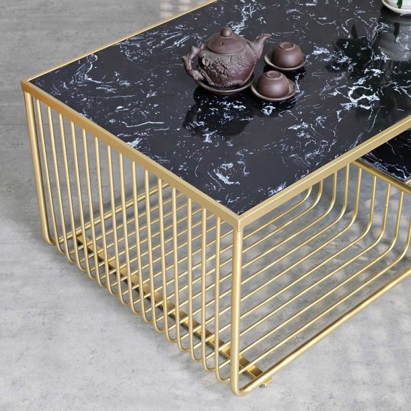 Bàn sofa mặt đá khung sơn màu vàng đồng TT68189
