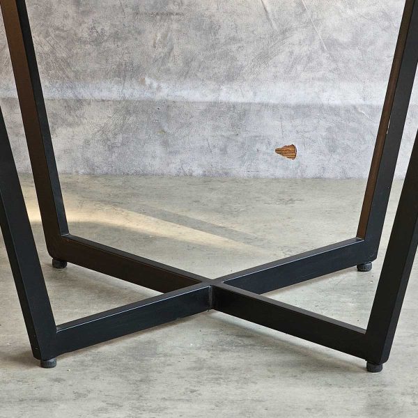 Bàn sofa tròn mặt đá chân sắt TT68188