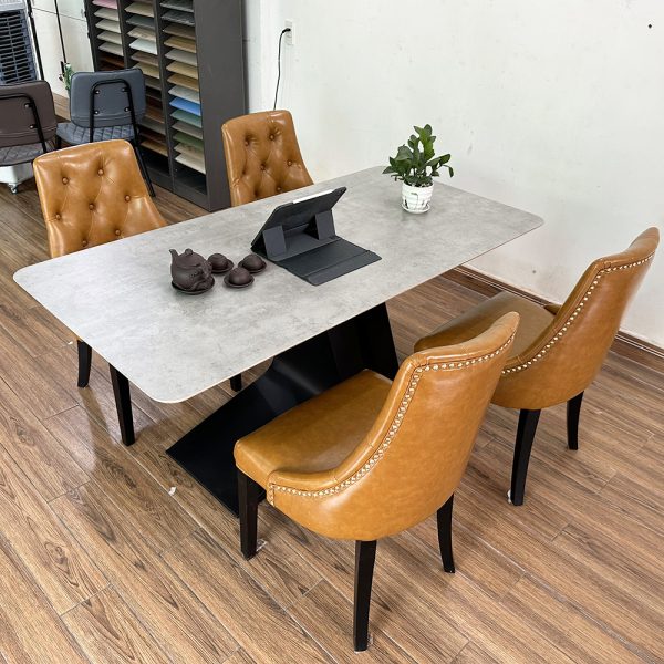 Bộ Bàn Ăn Gỗ Plywood và 4 Ghế Nệm Lưng Cao CBBA089
