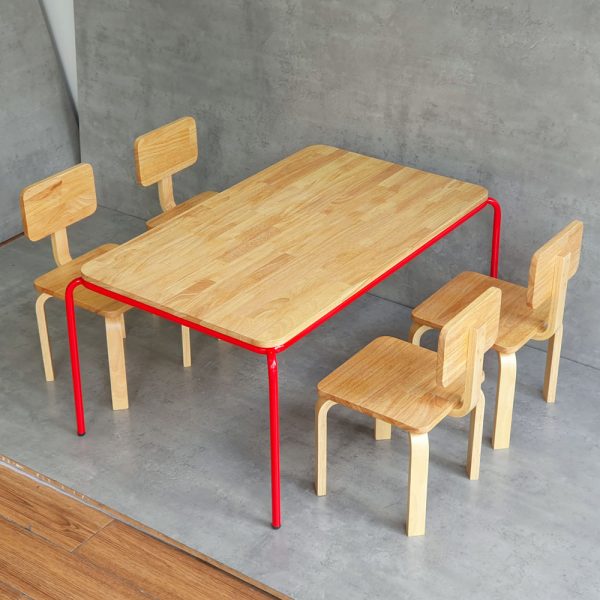 Bộ bàn mầm non 120x60cm và 4 ghế gỗ có tựa lưng KGD031