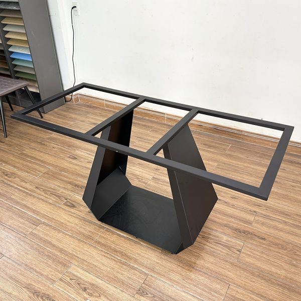 Bàn ăn mặt gỗ Plywood chân sắt sơn tĩnh điện BA68103
