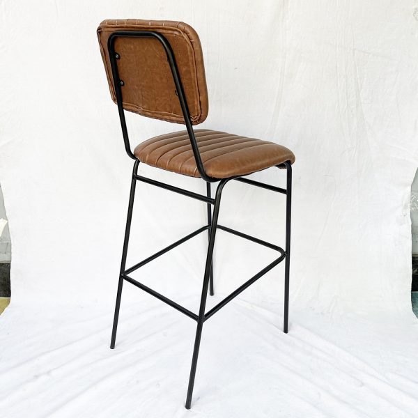Ghế bar nệm nâu chân sắt sơn tĩnh GBSK005