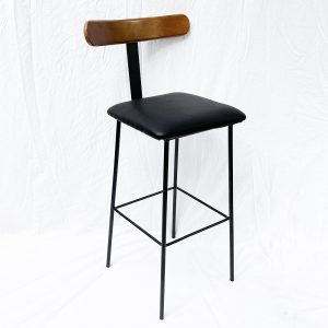 Ghế bar lưng tựa gỗ chân sắt sơn tĩnh điện GBAK008