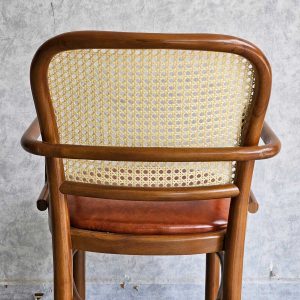 Ghế THONET có tay tựa bọc nệm da PU gỗ cao su GCF174