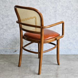 Ghế THONET có tay tựa bọc nệm da PU gỗ cao su GCF174