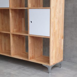 Kệ sách đơn giản có hộc tủ gỗ cao su KS68163