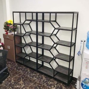 Kệ sách trang trí BEE-SHELF khung sắt gỗ cao su KTB68049