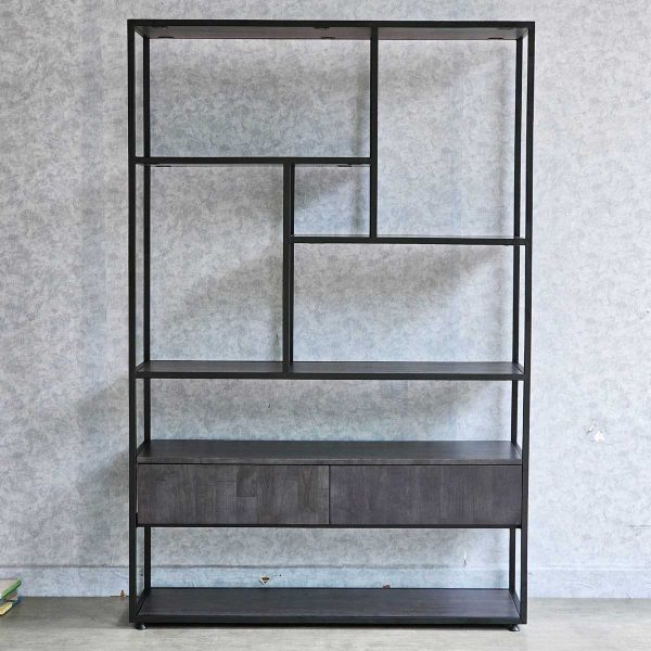 Kệ trang trí gỗ cao su khung sắt có tủ dưới 120x35x180(cm) KTB68074